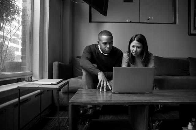 couple at home with laptop 640x427.jpg