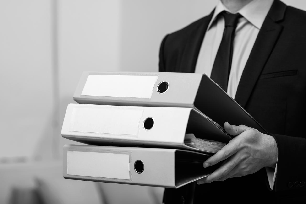 hand carrying folders 1280x854.jpg
